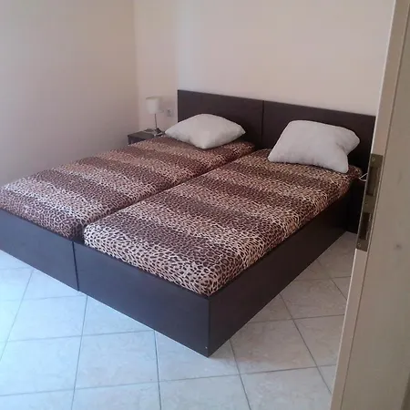 Lägenhet Aparthotel Kamelia Garden - Official Rental 2*