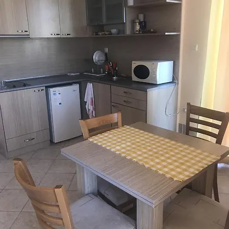 Aparthotel Kamelia Garden - Official Rental Apartment
